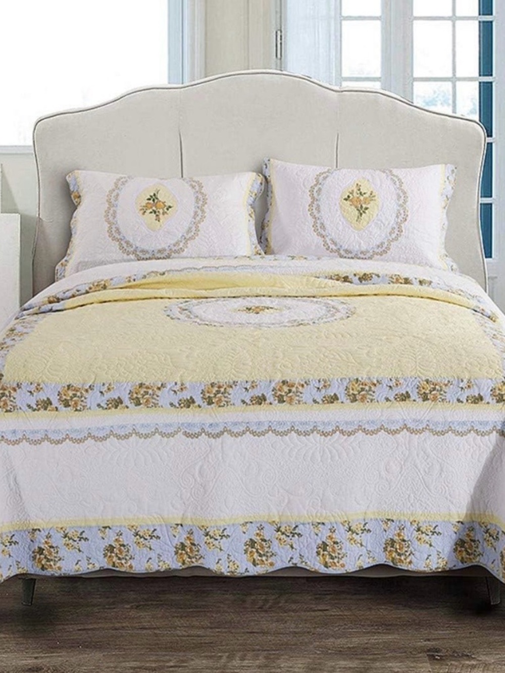 Vintage Floral Yellow and White Quilt